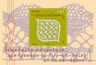 Image du timbre Dentelle mécanique aux fuseaux du Puy-en-Velay et de sa région