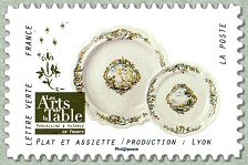 Image du timbre Plat et assiette  /  Production : Lyon