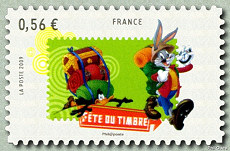 Image du timbre Bugs Bunny et Daffy Duck font de la randonnée- Timbre autoadhésif issu de la mini-feuille